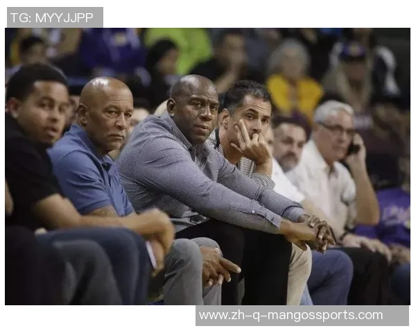 四大足球巨星拼图如何拼合展现他们辉煌瞬间的完美之作